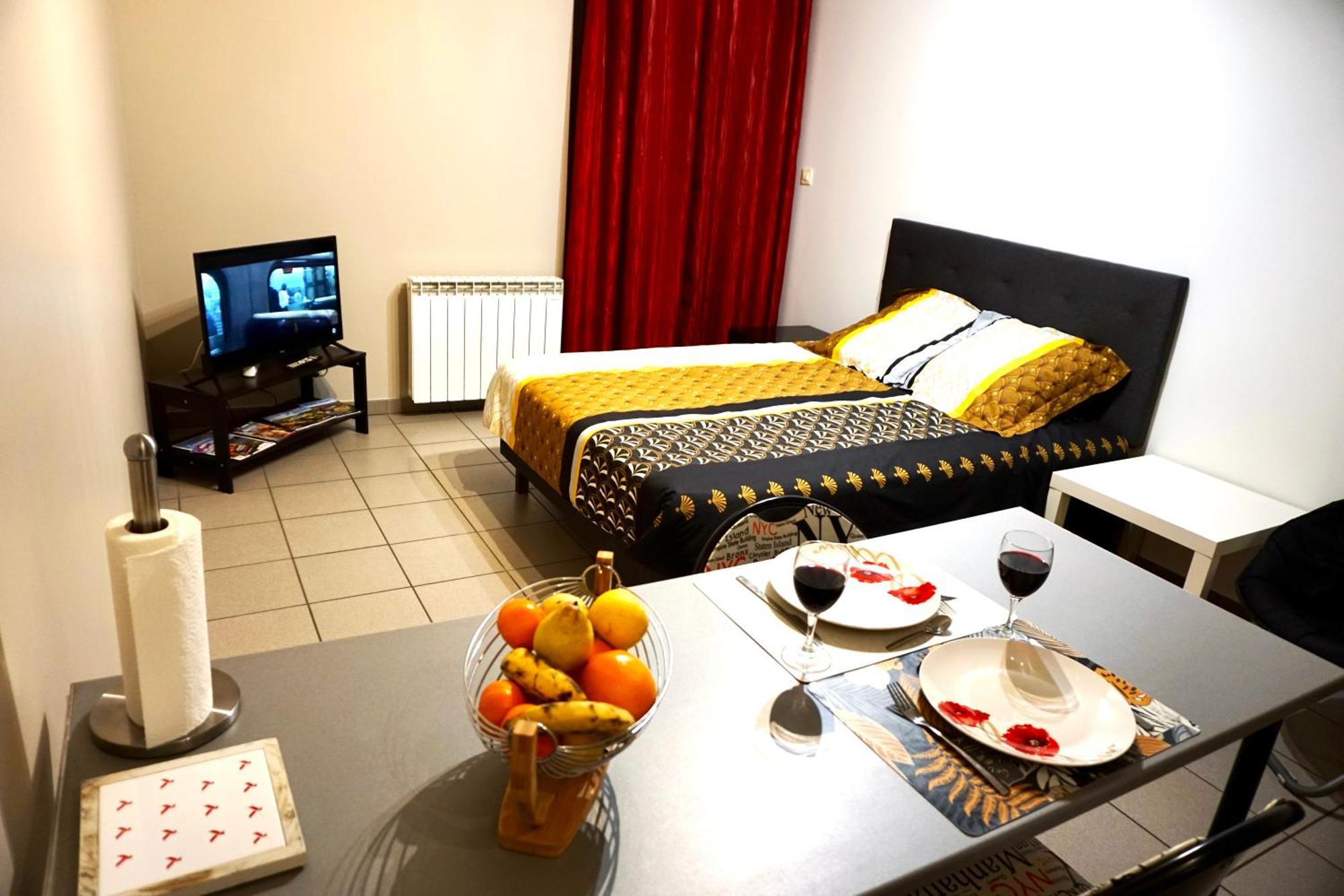 Charmant Studio Centre Ville Le Puy-en-Velay المظهر الخارجي الصورة